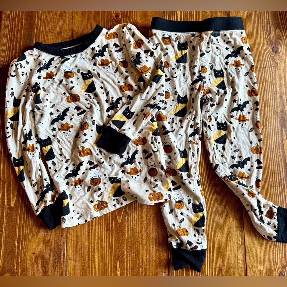 Halloween-Themed Emerson and Friends Bamboo 2t Pajama Set